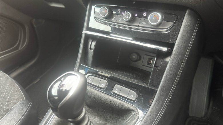 Vauxhall Grandland 1.2 Turbo SRi 5dr Petrol Hatchback